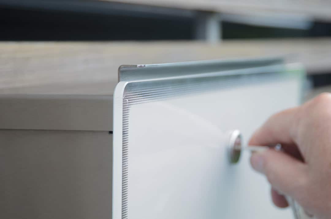 559a_Briefkasten-Radius-Letterman_III_detail1_1080