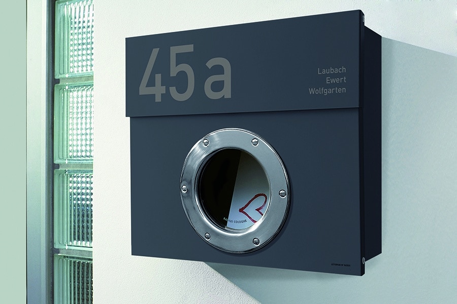 LM1_gravur_anthrazit_web